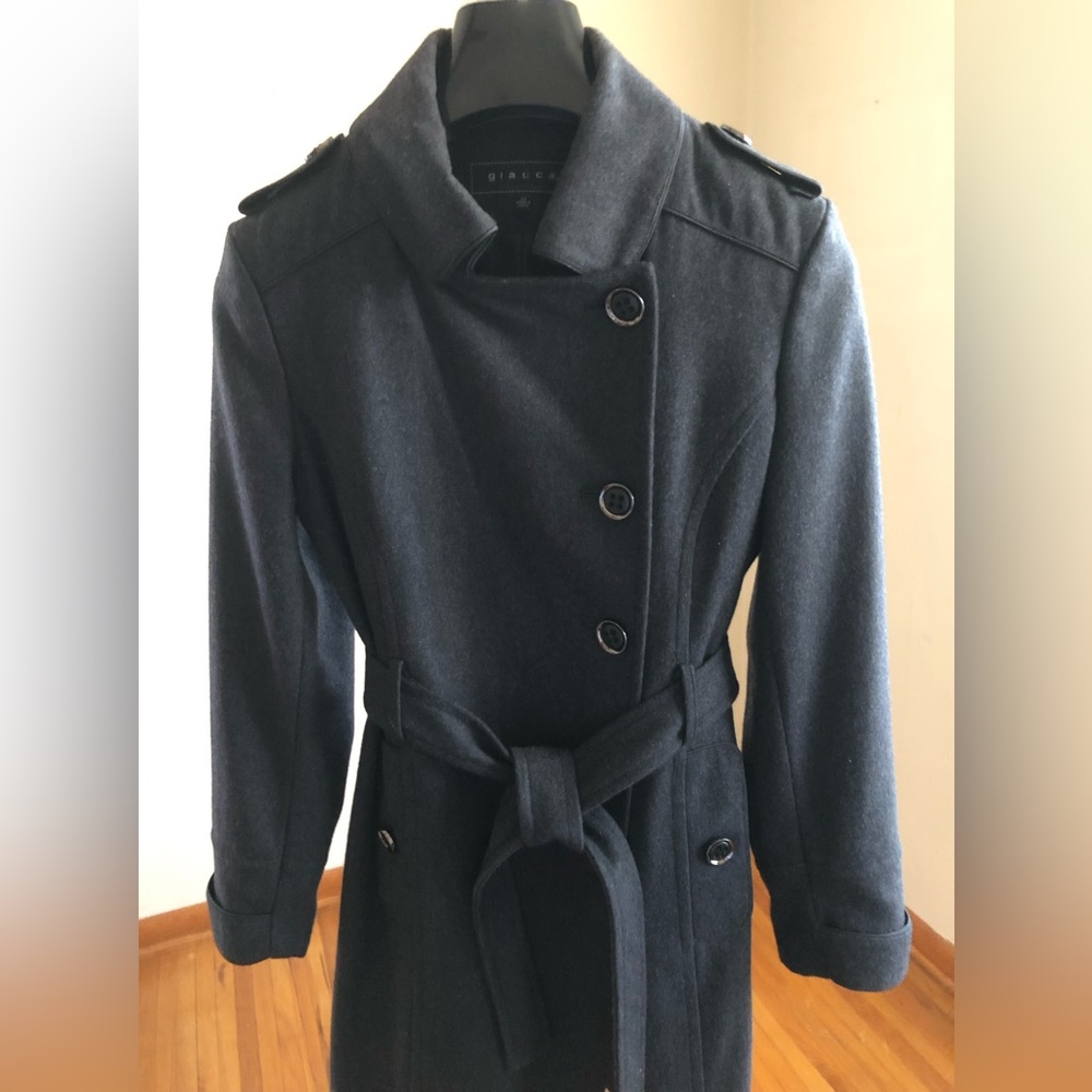 Military Style Wool Coat Size M. Like new. Belt. Shoulder epaulets. Cuff  strap